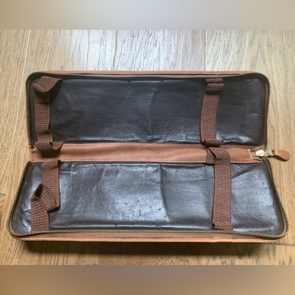 Jos. A. Bank genuine leather tie and scarf travel case - Picture 3 of 4